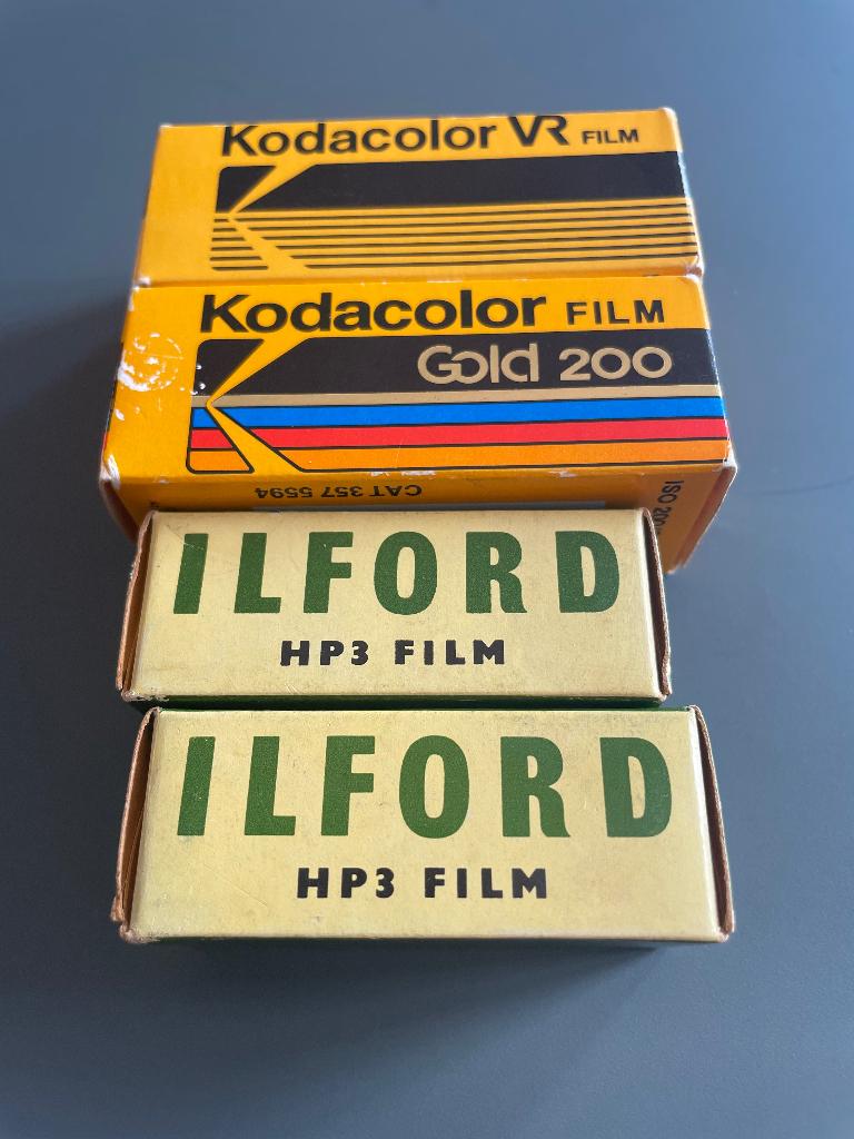 4x 127 film - Ilford & Kodak - allemaal over datum!, Ophalen of Verzenden, Accessoire