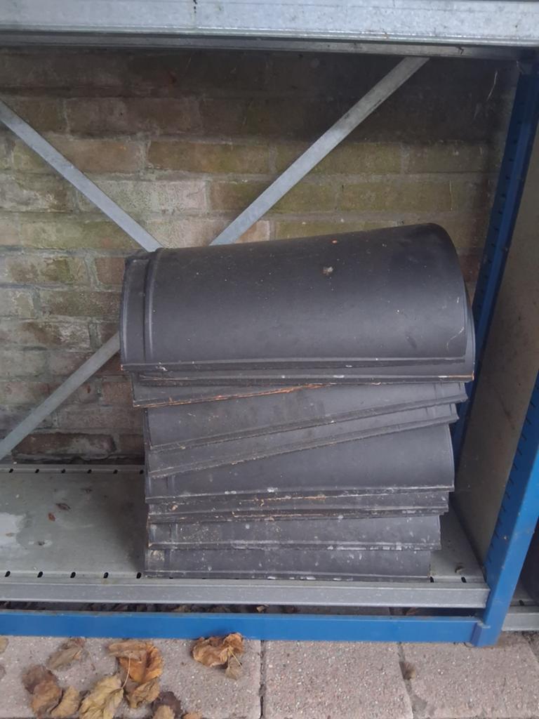 Nokvorsten tekoop, Doe-het-zelf en Verbouw, Dakpannen en Dakbedekking, Ophalen of Verzenden, Steen of Klei, 15 m² of meer, Dakpannen