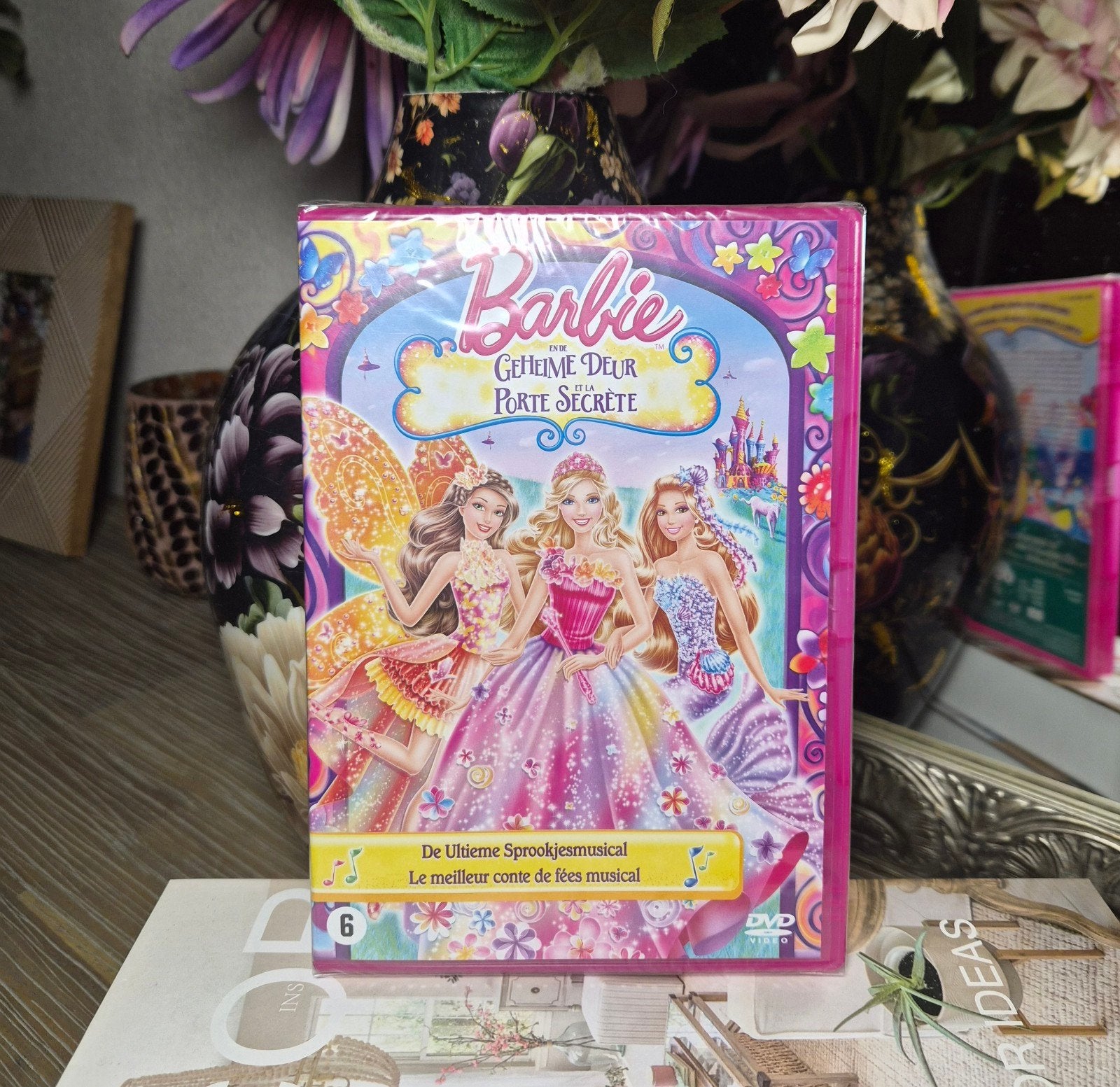 Barbie en de Geheime Deur - DVD (nieuw)