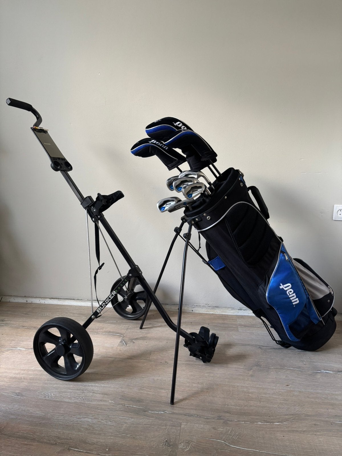 Complete penn golfset rechtshandig met kar