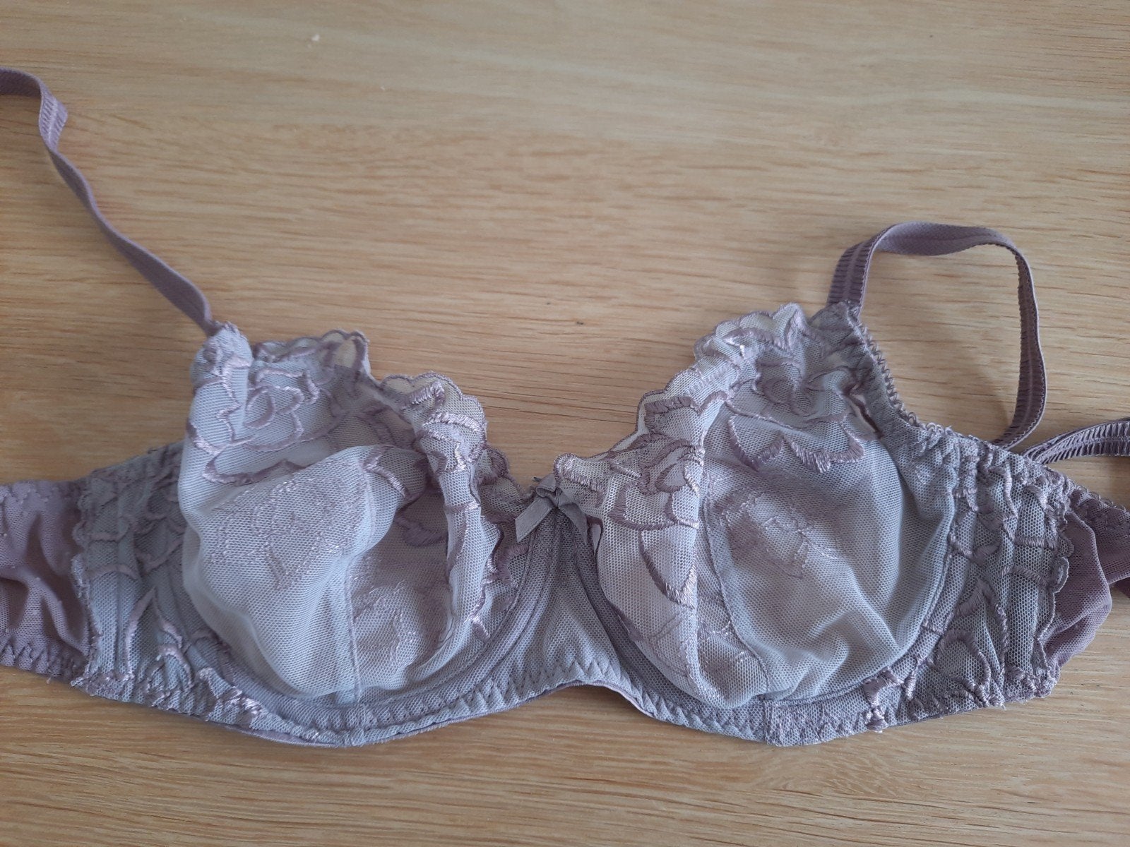 Mooie oud rosekanten BH maat M € 7,50, Onbekend, Ophalen of Verzenden, Roze, BH