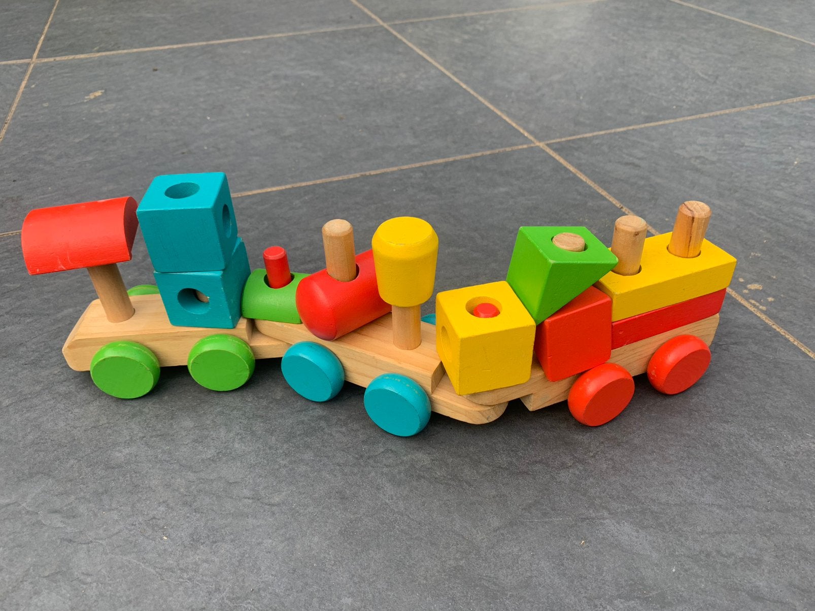 Houten stapeltrein met gekleurde blokken, Ophalen of Verzenden, Gebruikt