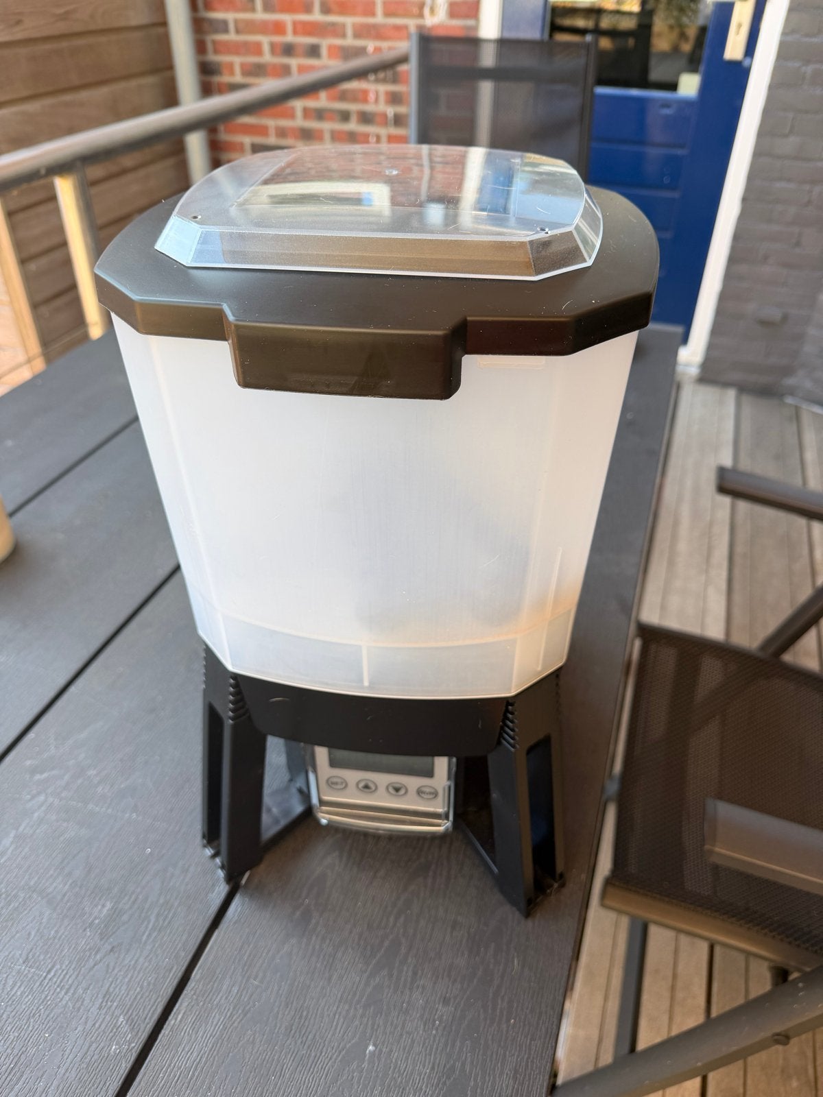 Automatische visvoermachine, Ophalen of Verzenden, Zo goed als nieuw