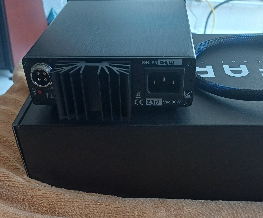 Farad Super3 LPS 12 Volt en 50 cm level2 5.5 x 2.1 dc kabel, Ophalen of Verzenden, Zo goed als nieuw