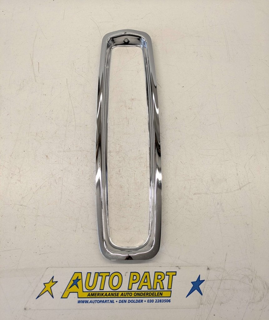 Cadillac Fleetwood Brougham achterlicht bezel 1980-1989, Info@gm.com, Nieuw, Ophalen of Verzenden, P.O. BOX 33170 Detroit, MI 48232-5170