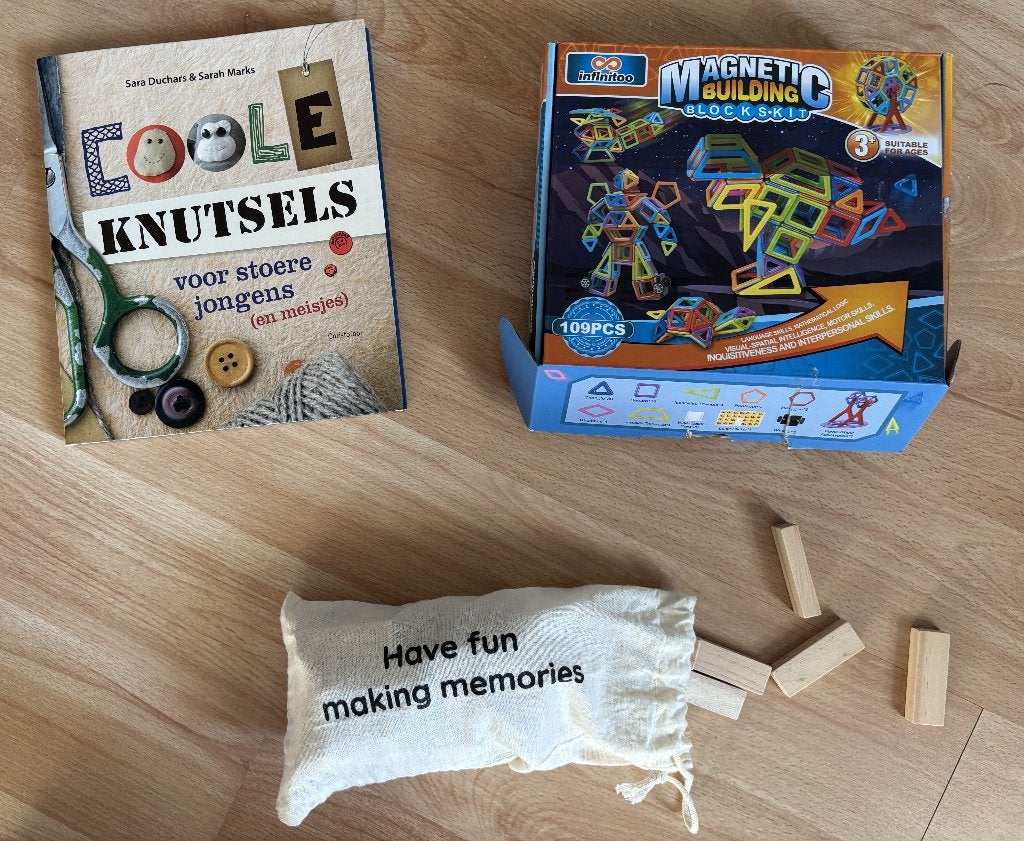 spellen en puzzels en kralen, jenga, kwartet etc, Ophalen of Verzenden, Zo goed als nieuw