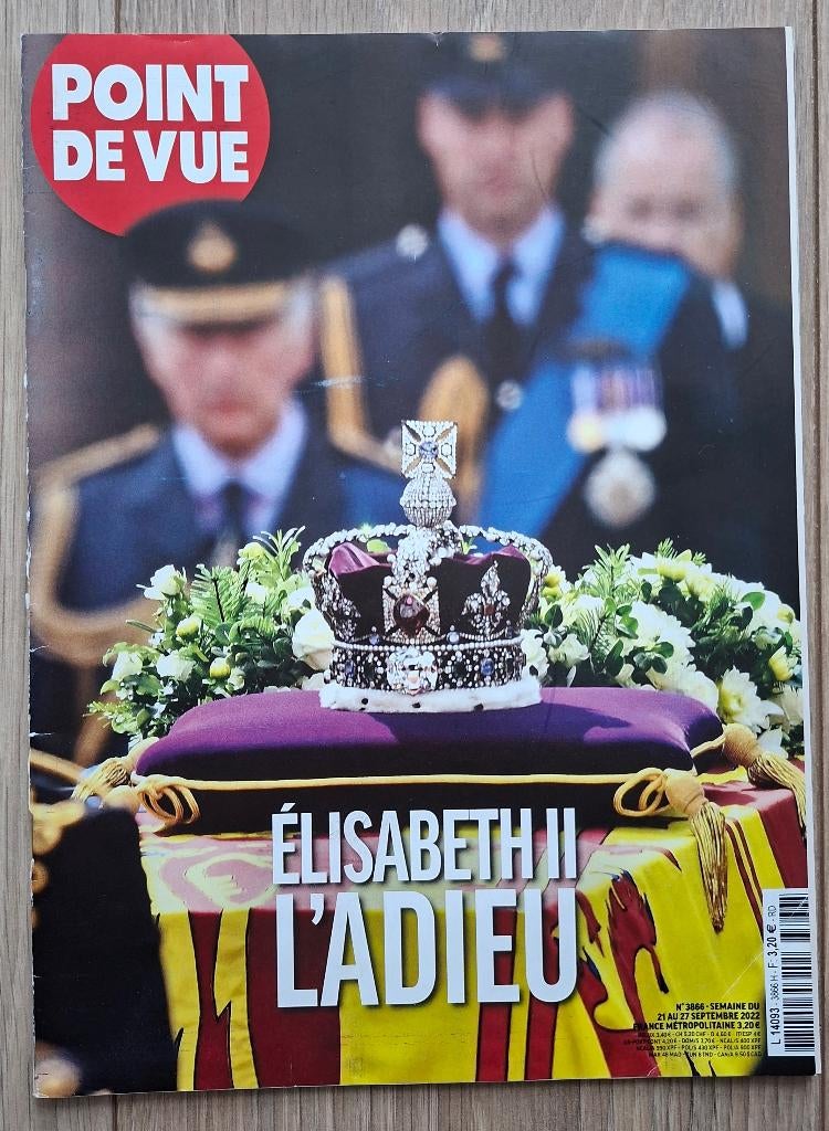 koningin queen Elizabeth royal family Point de Vue, Ophalen of Verzenden, Zo goed als nieuw, Tijdschrift of Boek