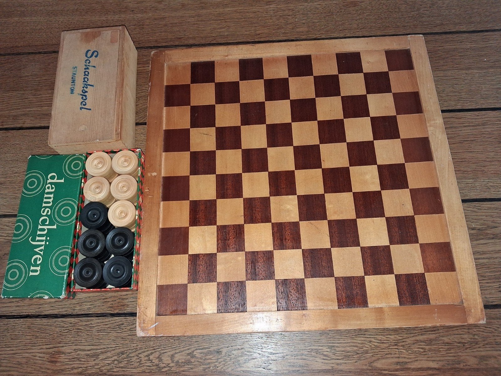 Vintage Schaak- en Damspel - Bord en staunton Stukken, Ophalen of Verzenden, Minder dan 500 stukjes, Schaken