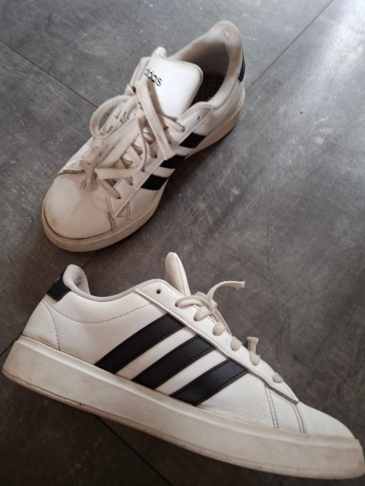 Adidas gazelle sneakers teab vandaag, Ophalen of Verzenden, Zo goed als nieuw, Sneakers of Gympen
