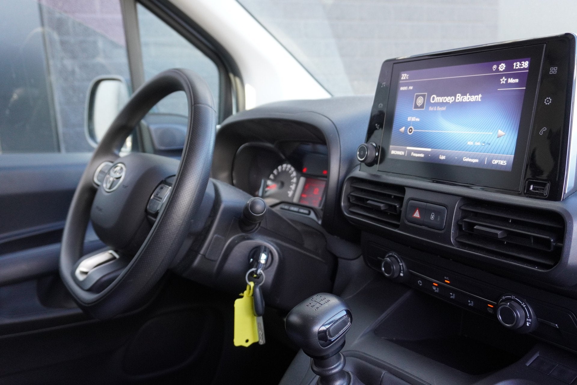 Toyota PROACE CITY 1.5 D-4D EURO 6 - Airco - Cruise - PDC -, Voorwielaandrijving, Stof, Gebruikt, 4 cilinders