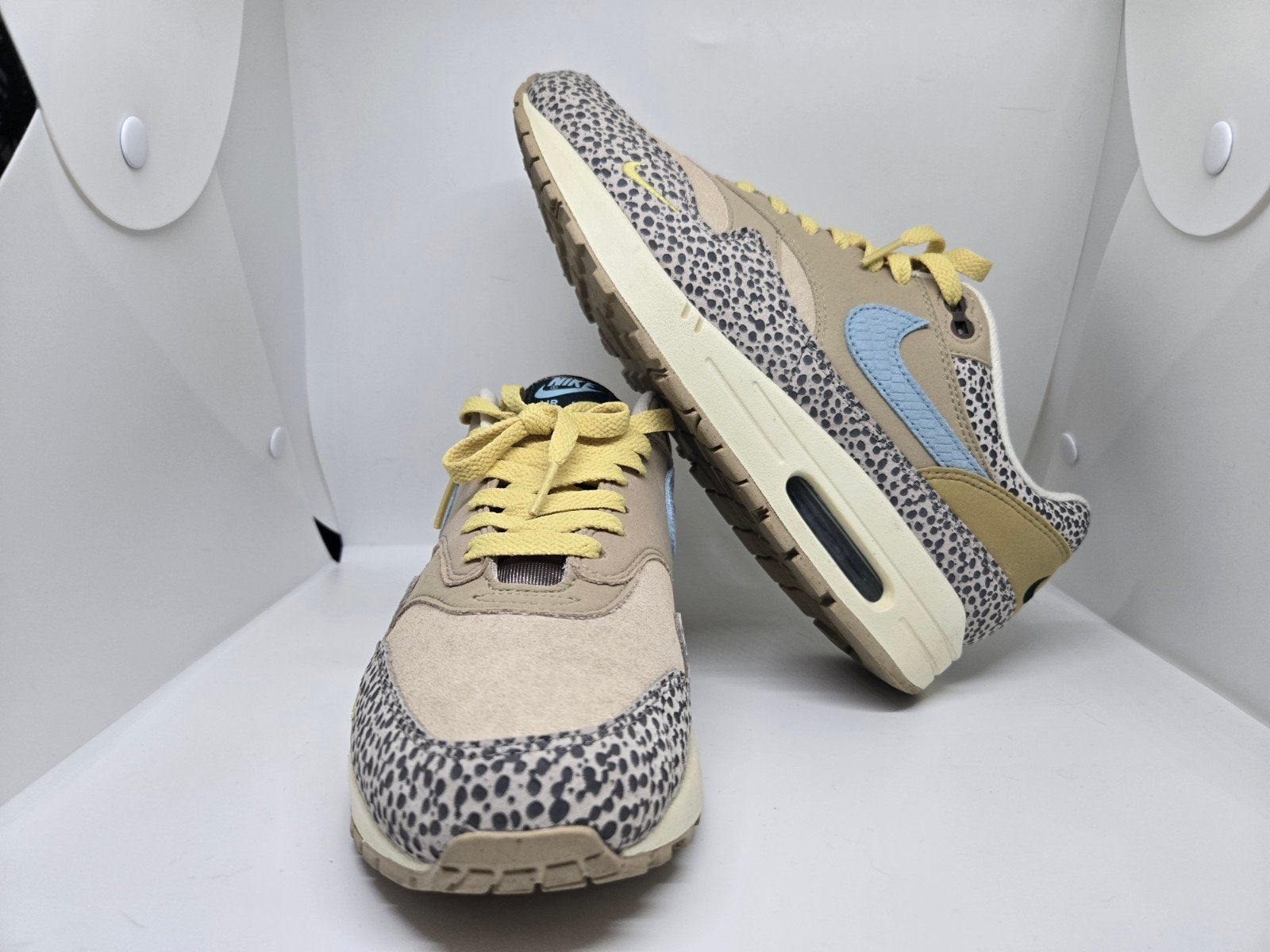 Nike Air Max 1 Cobblestone 42.5 NOT dunk sb gel NYC kanayo, Overige kleuren, Nike, Ophalen of Verzenden, Sneakers of Gympen