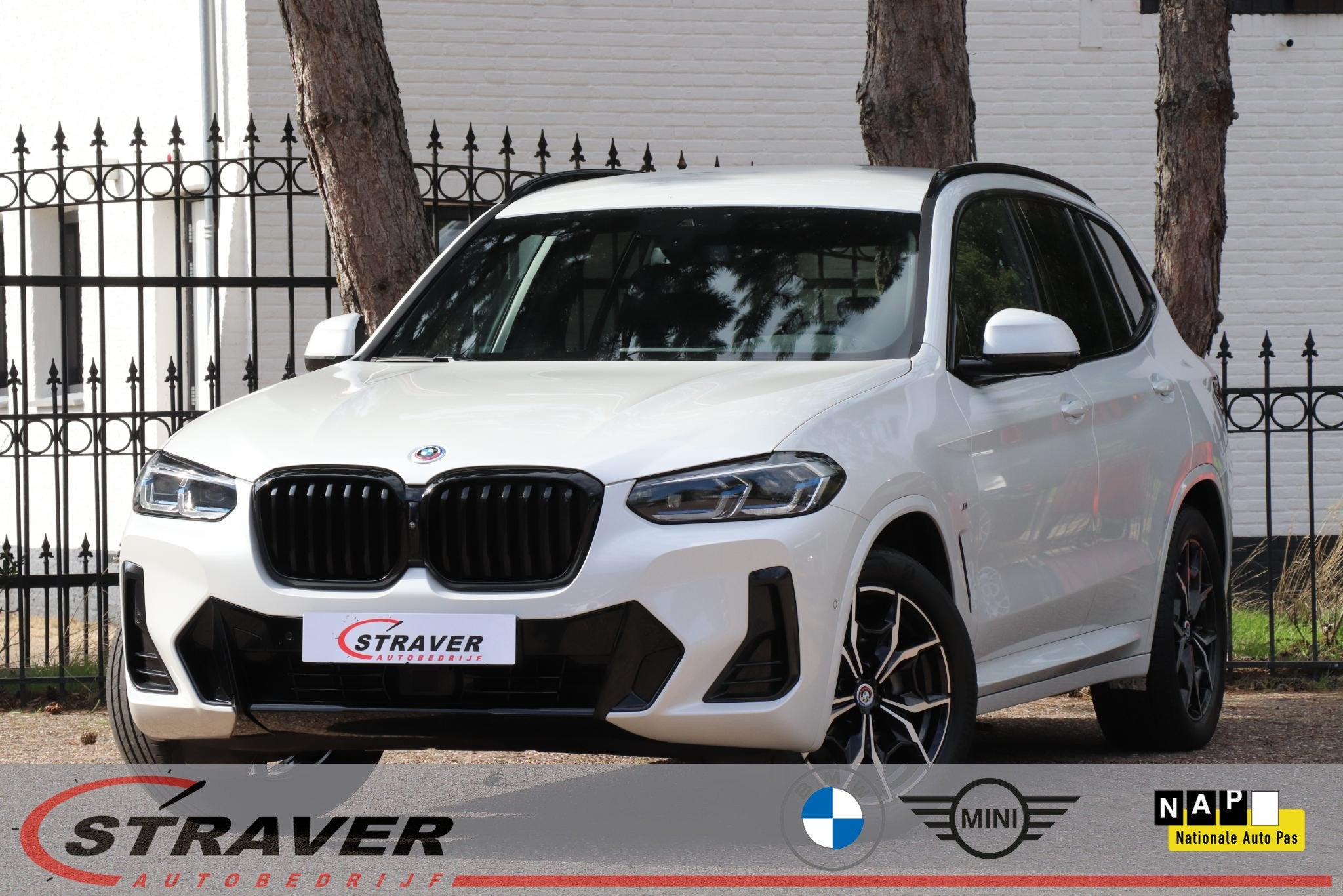 BMW X3 xDrive30i High Executive |M-Sport |Kuipstoelen |Trekh, Auto's, Automaat, Gebruikt, Euro 6, 4 cilinders