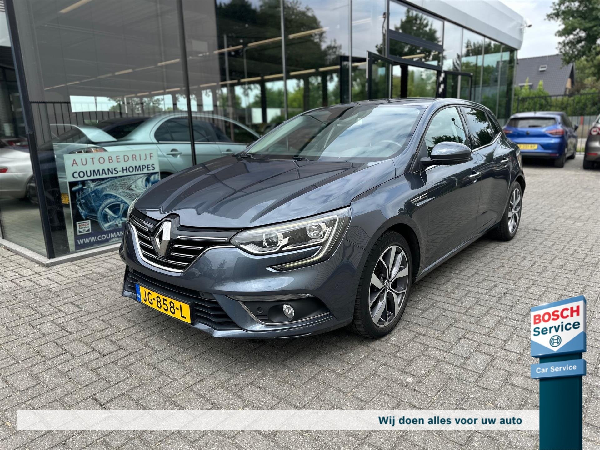 RENAULT Megane 1.2 Energy TCe 130pk S&amp;S Bose, Voorwielaandrijving, Gebruikt, 4 cilinders, 132 pk