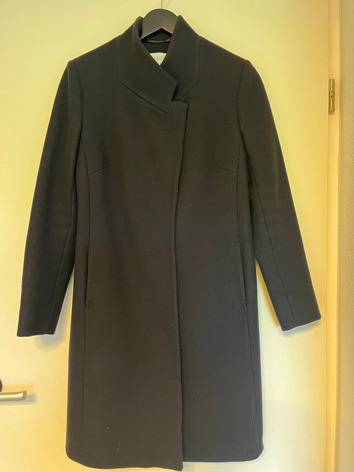 Reiss zwarte wollen jas - Maat 38 (M), Ophalen of Verzenden, Zo goed als nieuw, Maat 38/40 (M), Zwart