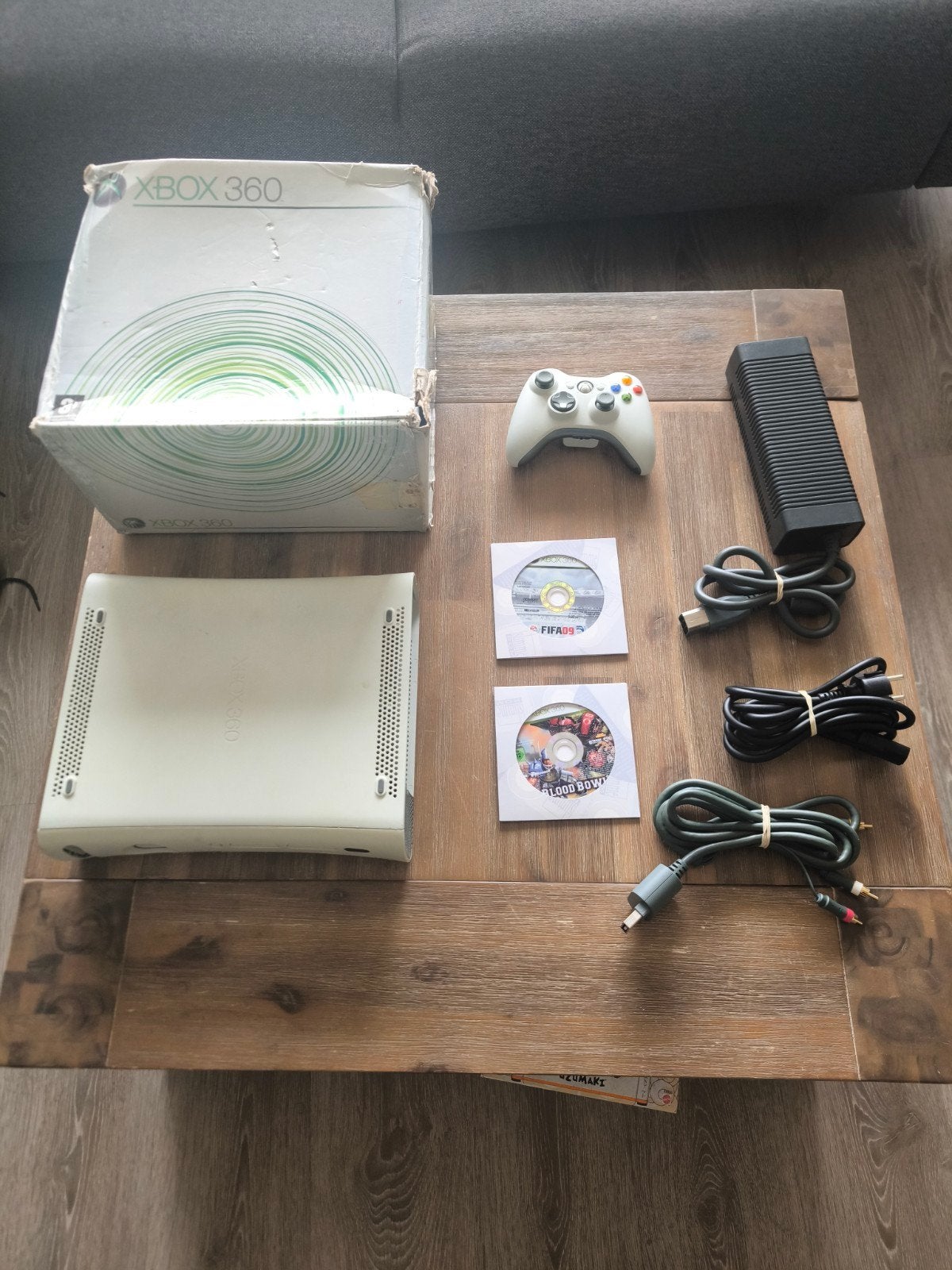 xbox 360 met 1 controller en 2 spelletjes., Spelcomputers en Games, Spelcomputers | Xbox 360, 360 Pro of Premium, Ophalen of Verzenden