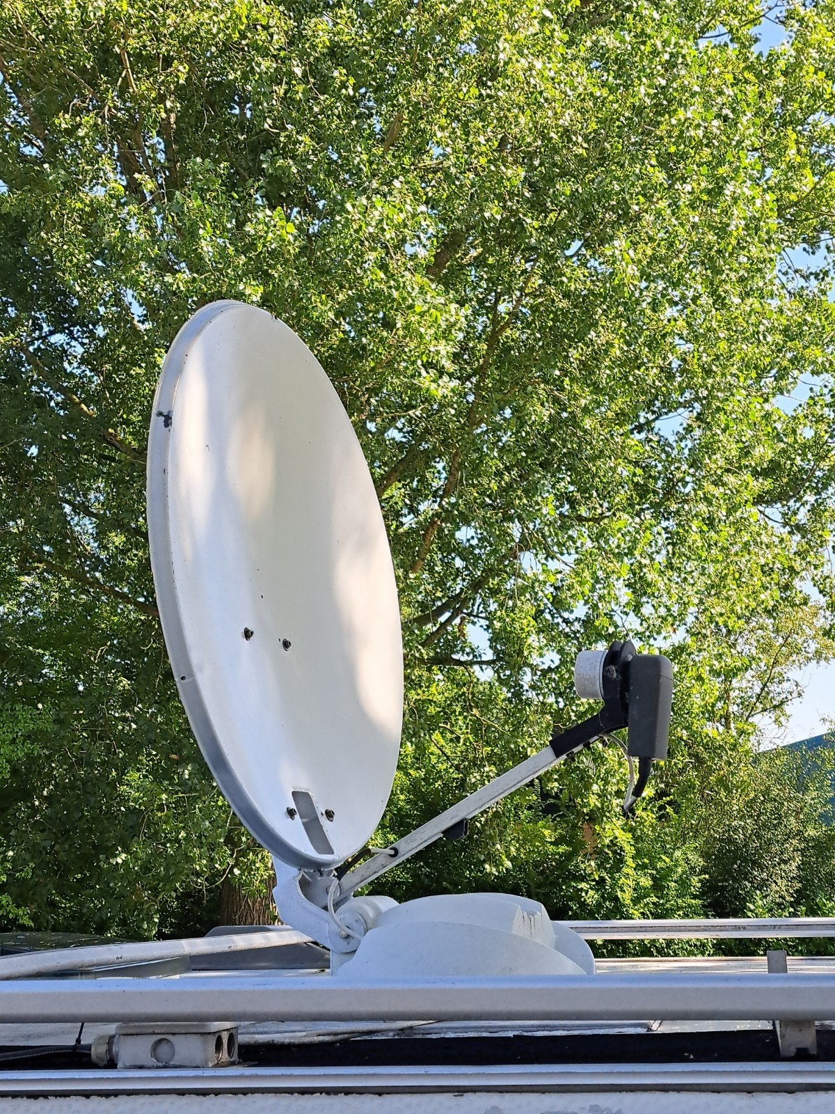 Satellietontvanger met automatische schotel, Ophalen, Gebruikt, (Schotel)antenne, Overige merken