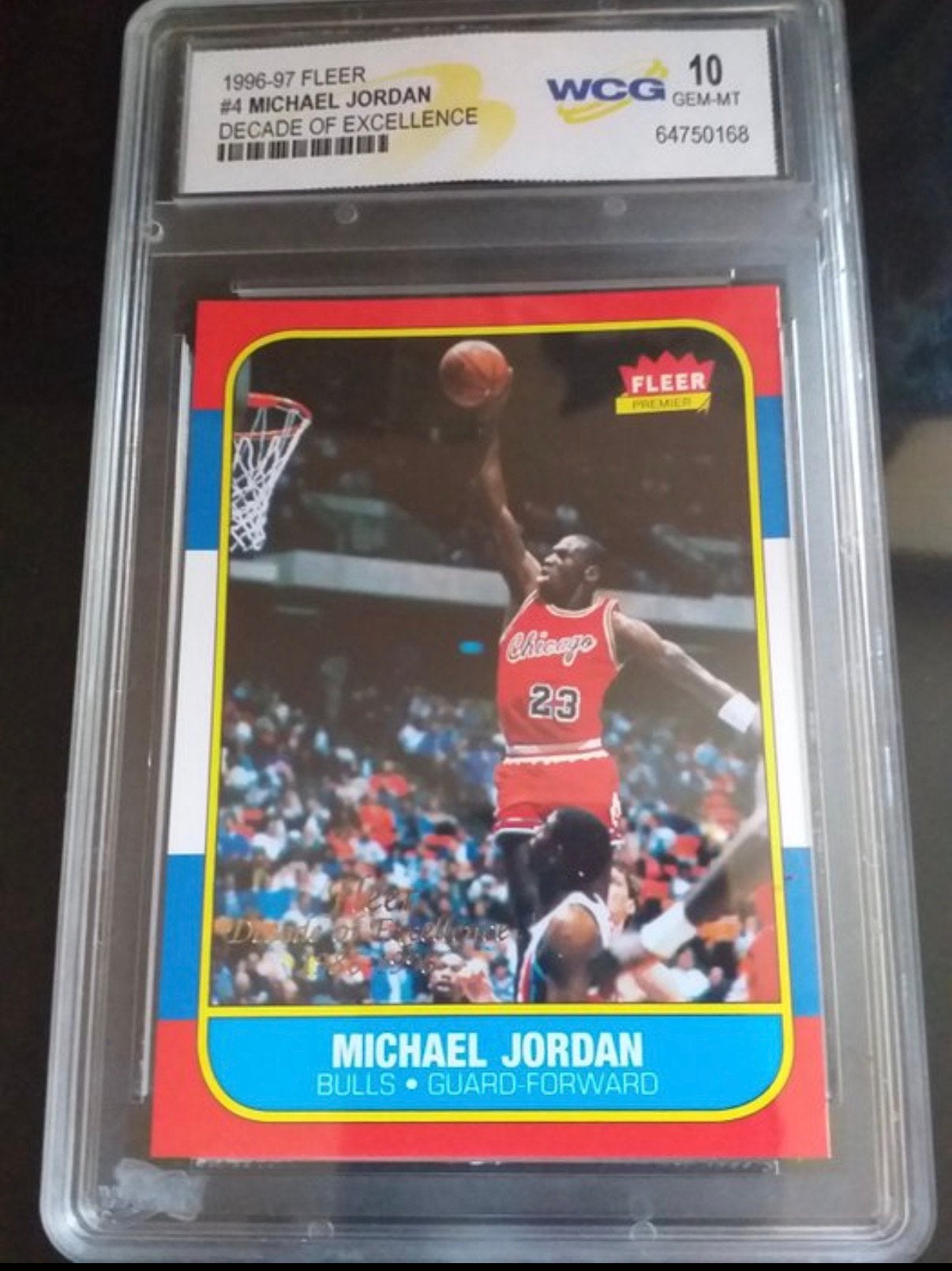 1996/97 Fleer Michael Jordan #4 | WCG 10 - 1 Graded card, Ophalen of Verzenden, Nieuw, Plaatje