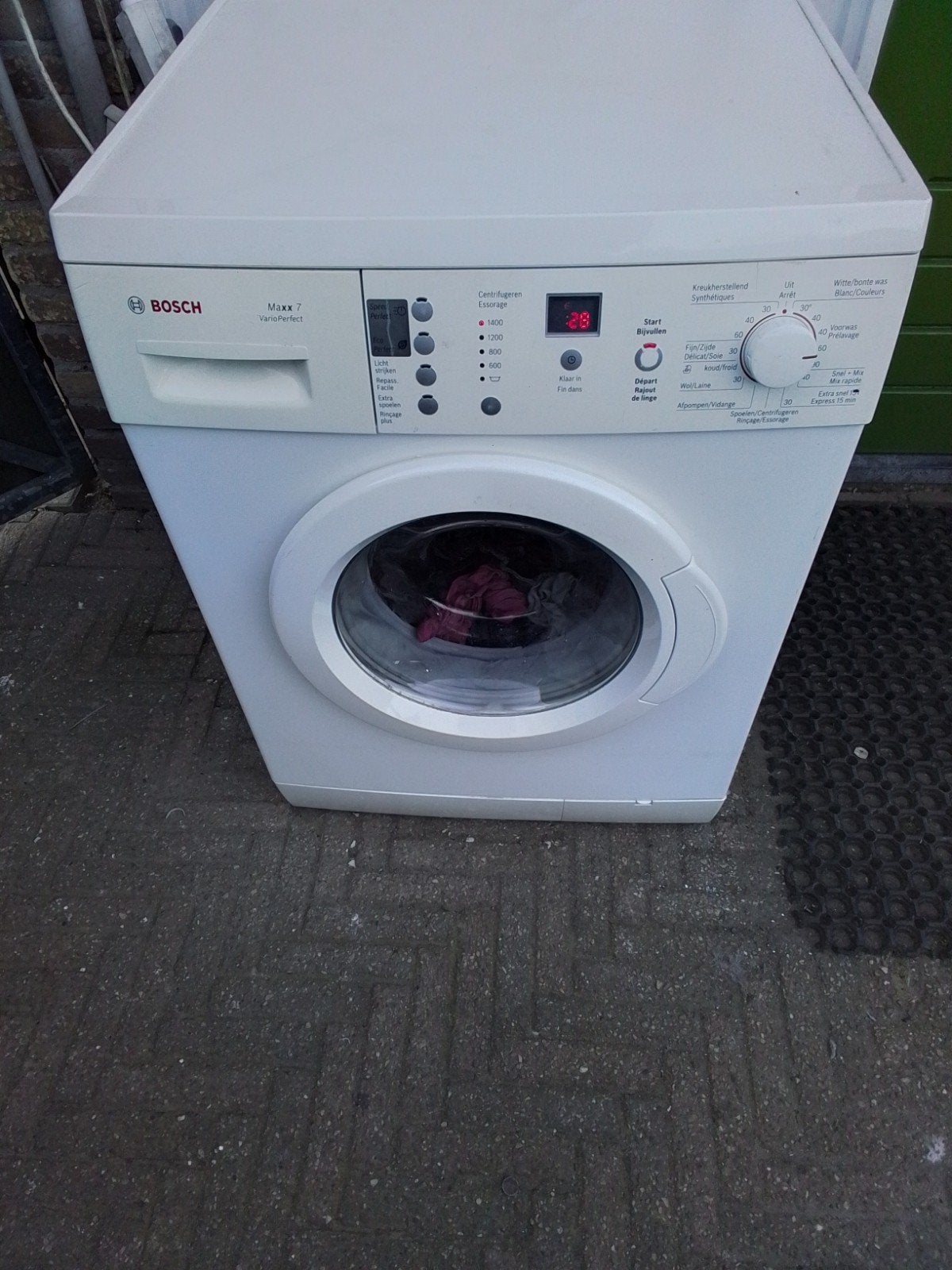 Bosch wasmachine 7kilo 1400 toeren, 6 tot 8 kg, Ophalen, 1200 tot 1600 toeren, 85 tot 90 cm