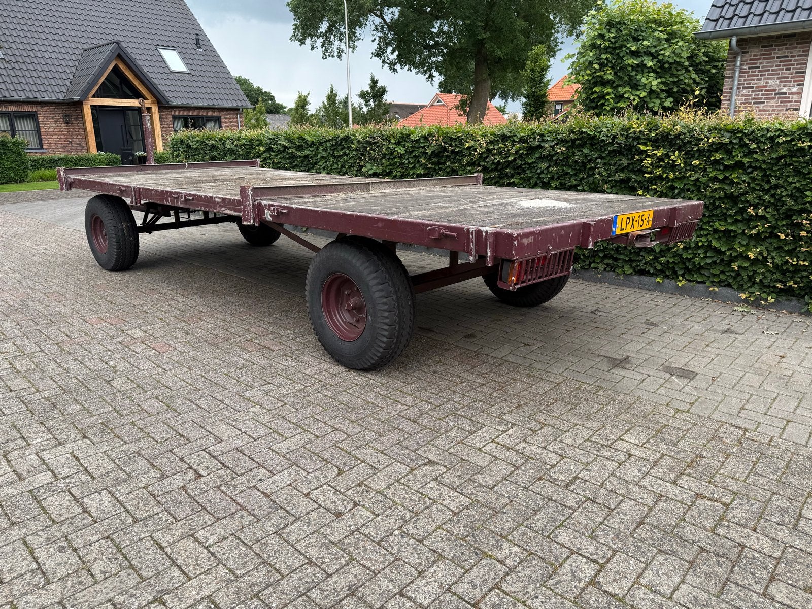 Landbouwwagen met kenteken - 6m lang, 2.30m breed, Ophalen
