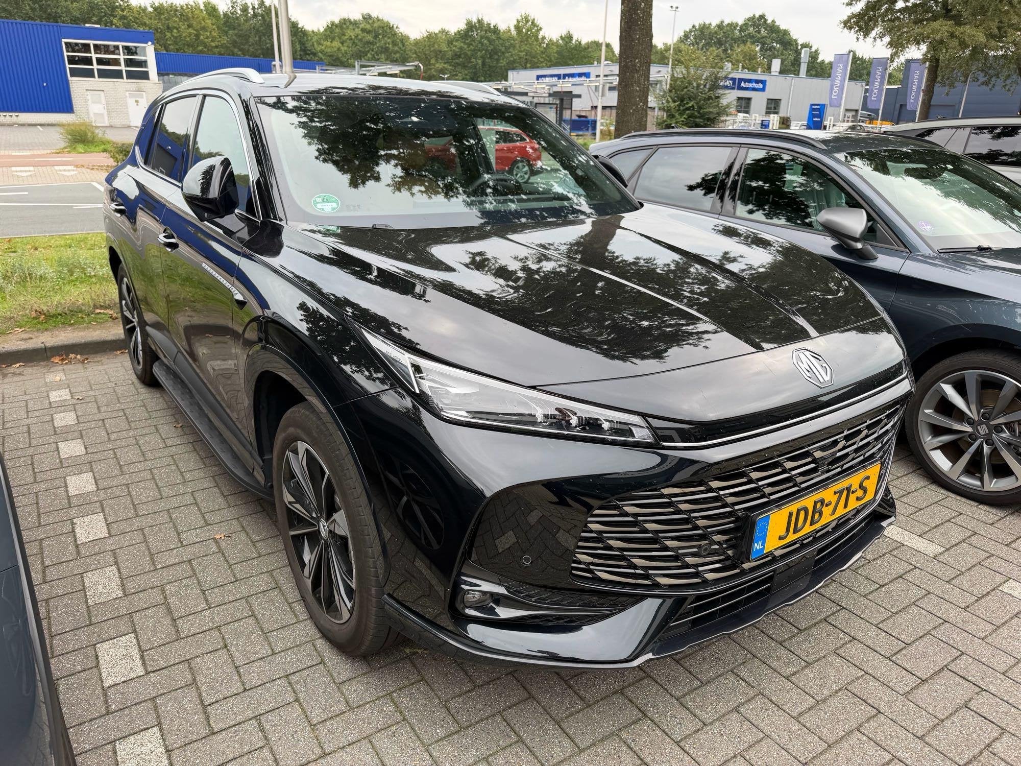MG HS PHEV 1.5 Aut. 272pk Luxury | Bruin Interieur | Trekhaa, 12 maanden, Stof, Gebruikt, 4 cilinders