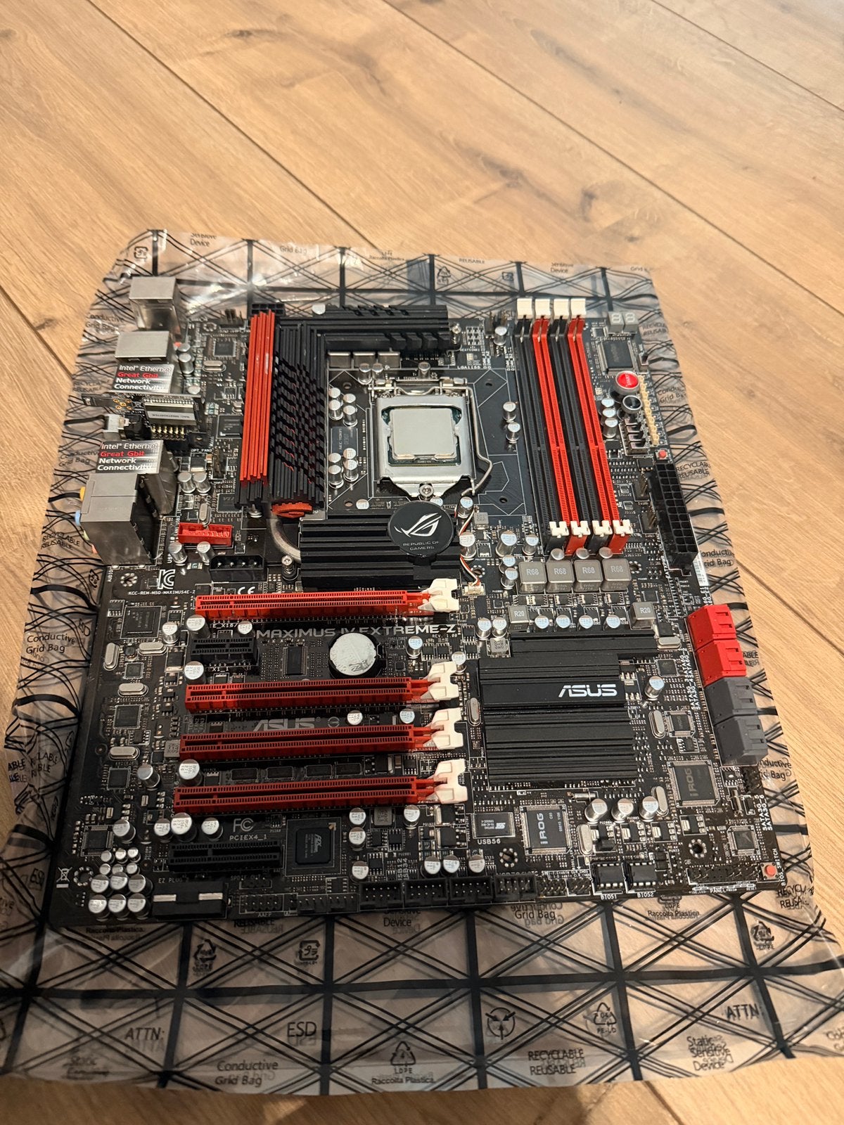 ASUS Maximus IV Extreme-Z (Z68) + Intel Core i7-2600K, Ophalen of Verzenden, Gebruikt, Intel, DDR3