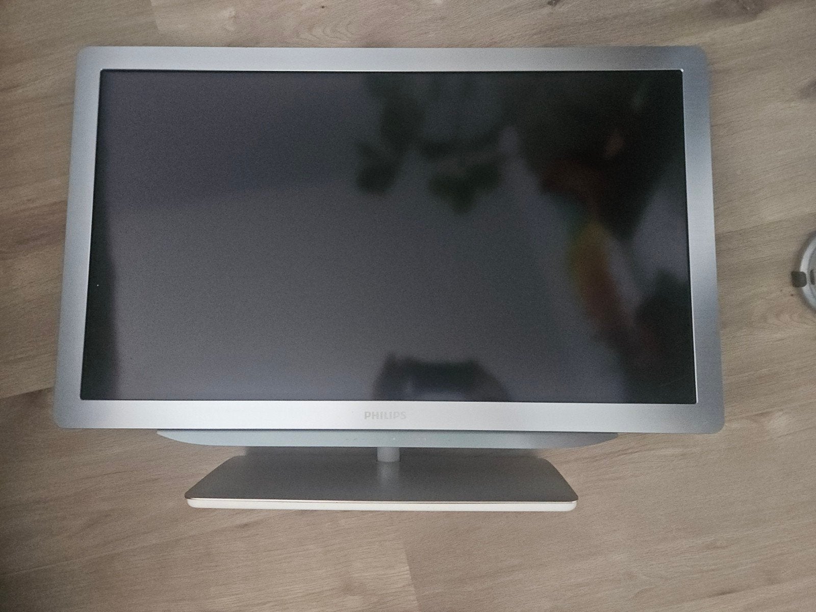 Philips 32 inch LCD Full HD TV met Ambilight, Ophalen, Philips, Gebruikt, LCD