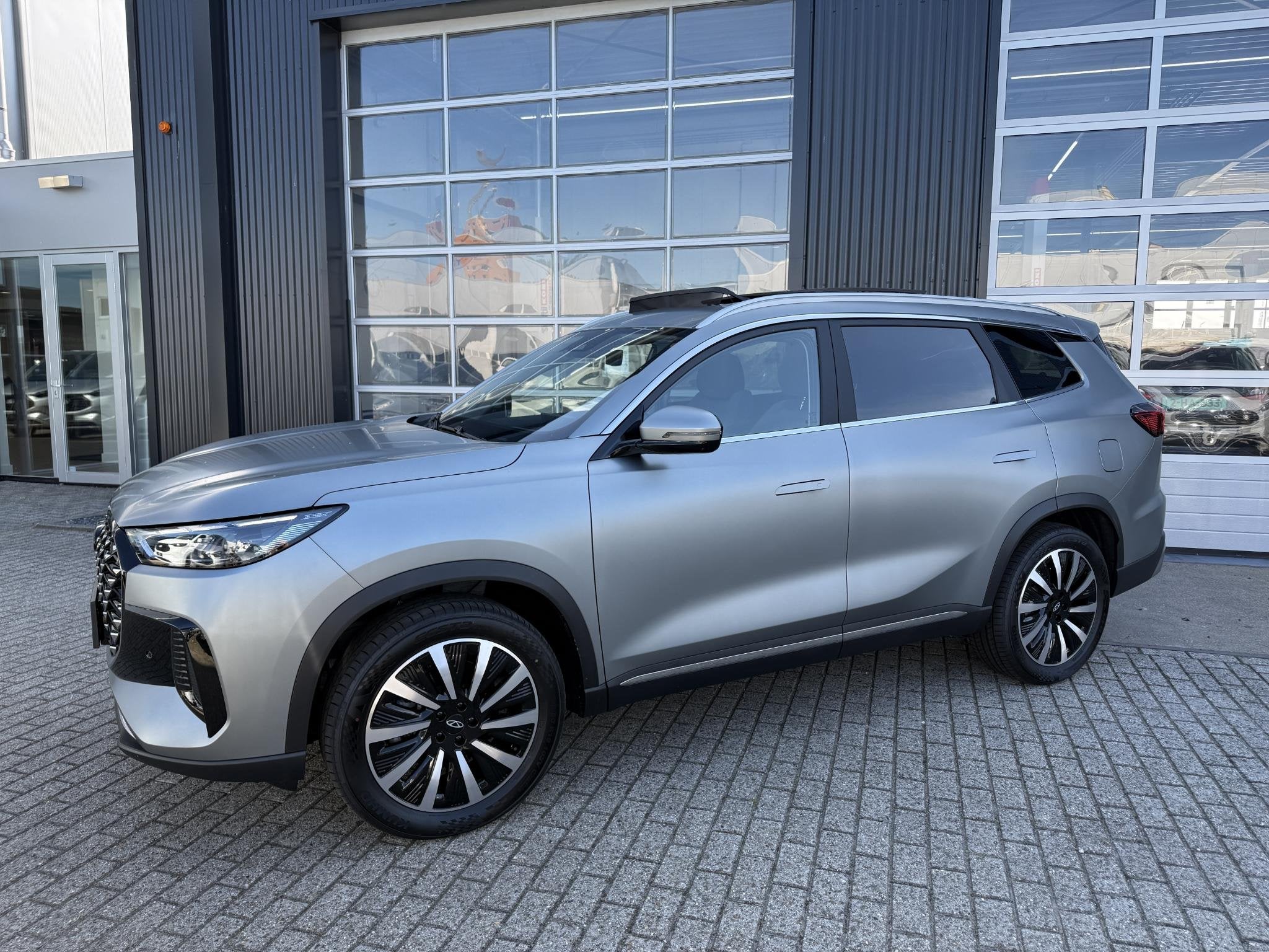 Chery Tiggo 8 Unique PHEV 7 persoons | Panoramadak | Stoelve, Auto's, Automaat, Stof, 7 stoelen, Bedrijf