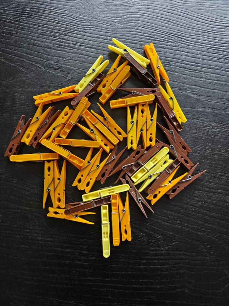 Gratis knijpers, Ophalen, Gebruikt, Overige thema's, Kunststof