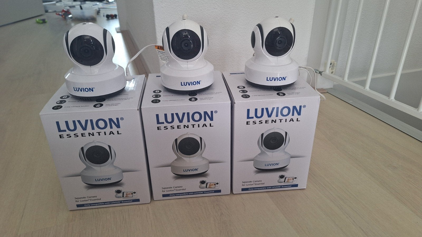 Luvion Essential Babyfoon Camera (3 stuks), Ophalen, Gebruikt, Minder dan 100 meter, Camera