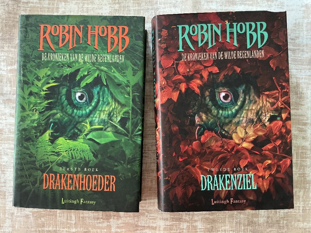 Robin Hobb; Kronieken van de wilde regenlanden deel 1 en 2, Boeken, Ophalen of Verzenden, Gelezen
