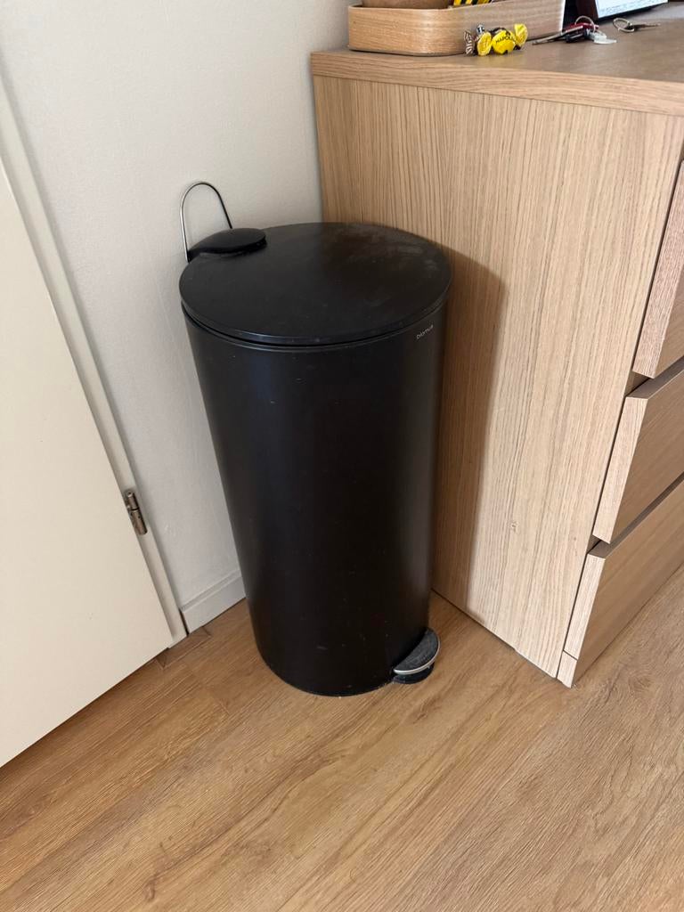 Blomus pedaalemmer - Zwart - 20 liter, Ophalen, Gebruikt, Met pedaal, 50 tot 75 cm