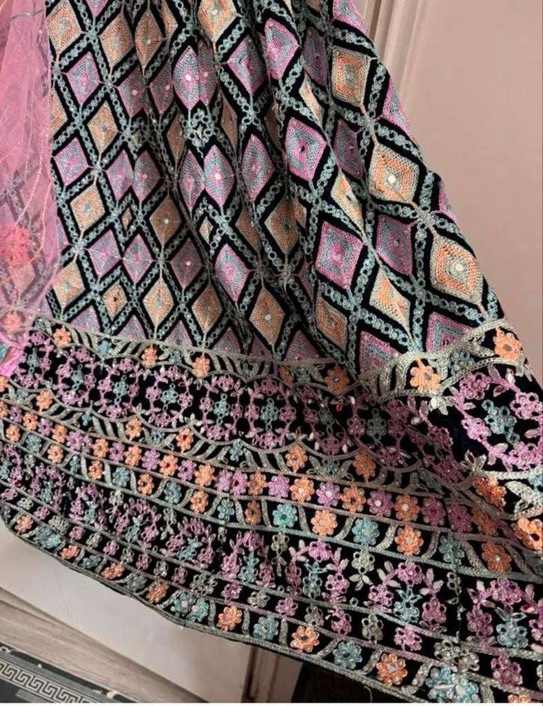 Nieuwe Lehenga - Ongebruikt - Maat M/L, Ophalen of Verzenden, Nieuw, Maat 38/40 (M), Overige typen
