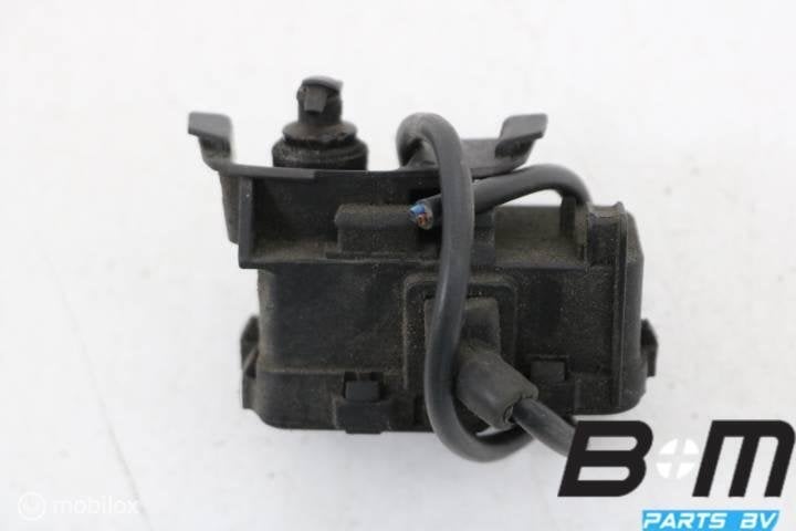 Stelelement voor tankklep VW Polo 6R 6R0810773B, Gebruikt