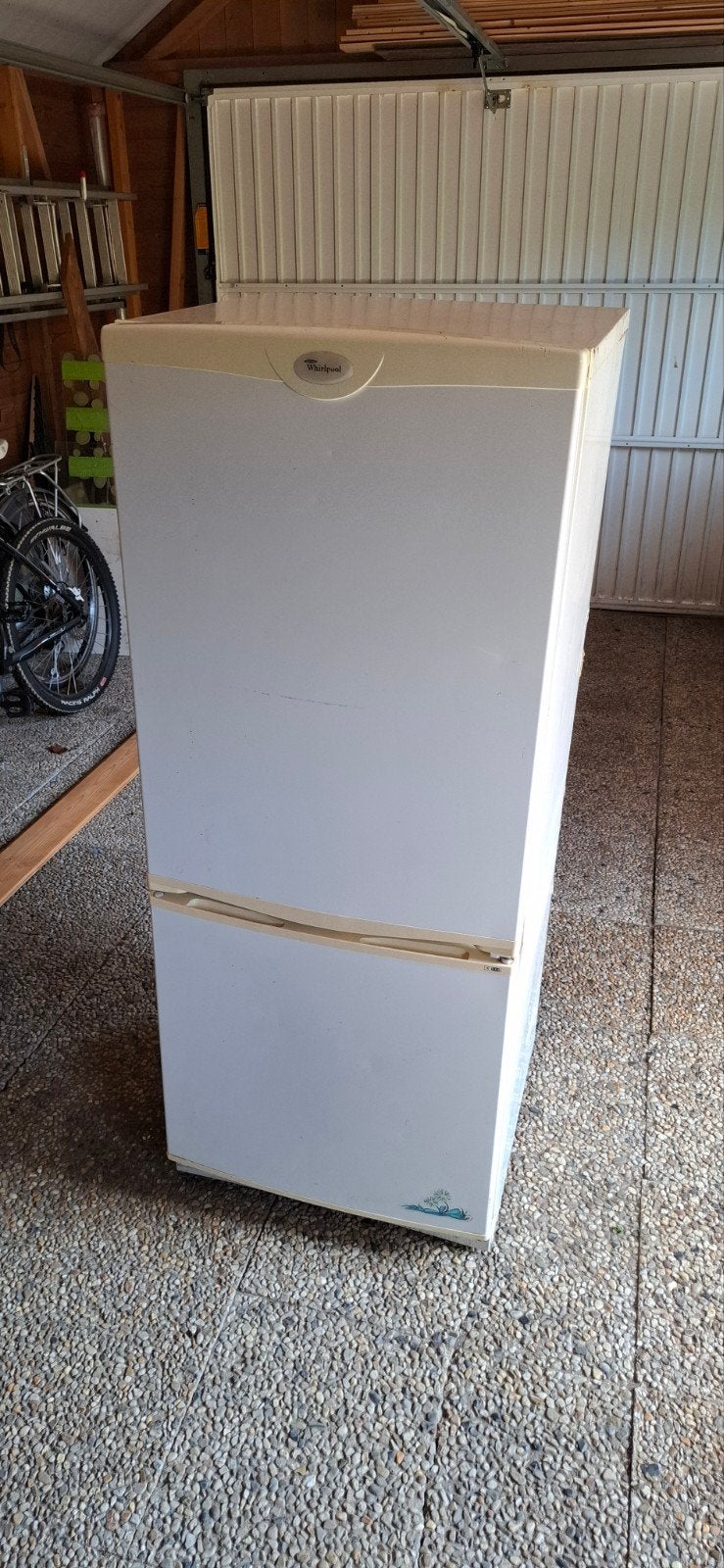 Whirlpool Koelkast met Vriezer - Gebruikt, Witgoed en Apparatuur, Koelkasten en IJskasten, 150 tot 200 liter, Gebruikt, 60 cm of meer