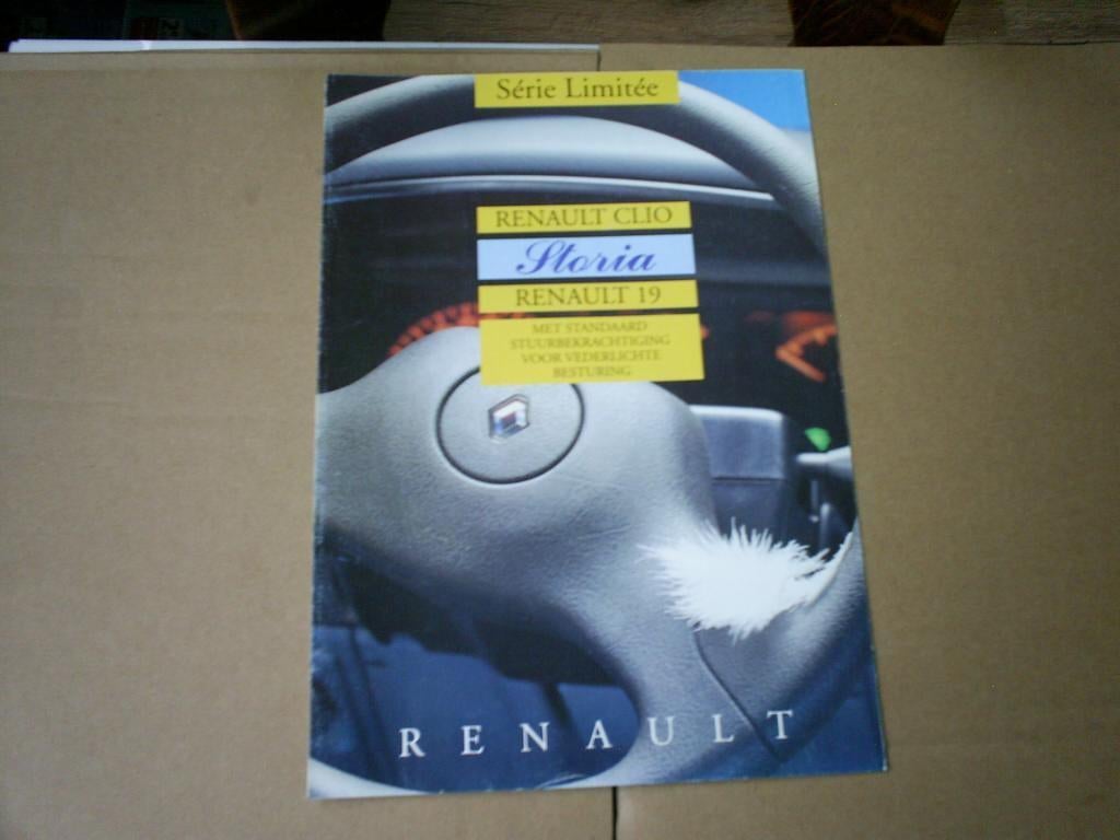 Renault Clio Storia / Renault 19 Storia / Serie Limitee, Verzenden, Zo goed als nieuw, Renault