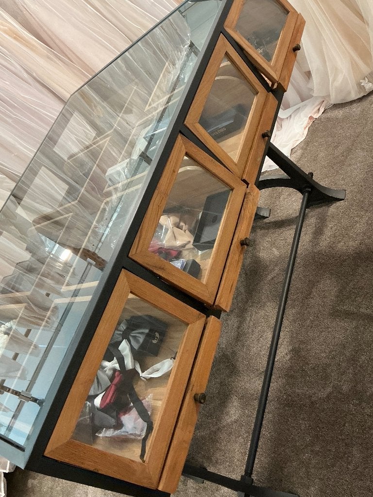 Winkel presentatie, Zakelijke goederen, Ophalen