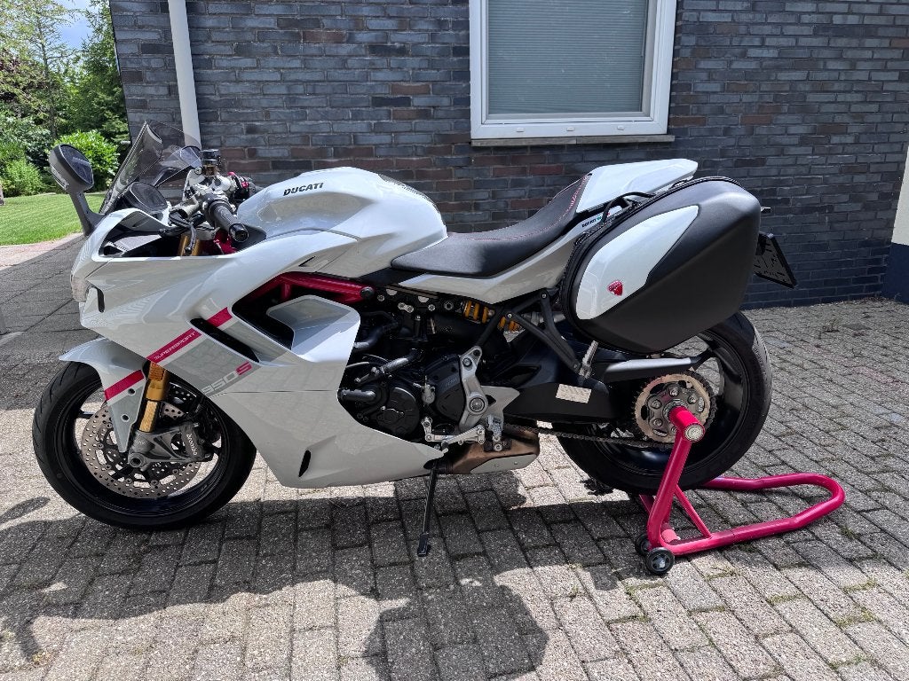 Supersport S (als nieuw), 2 cilinders, Nieuw, Motorrijbewijs A, Super Sport