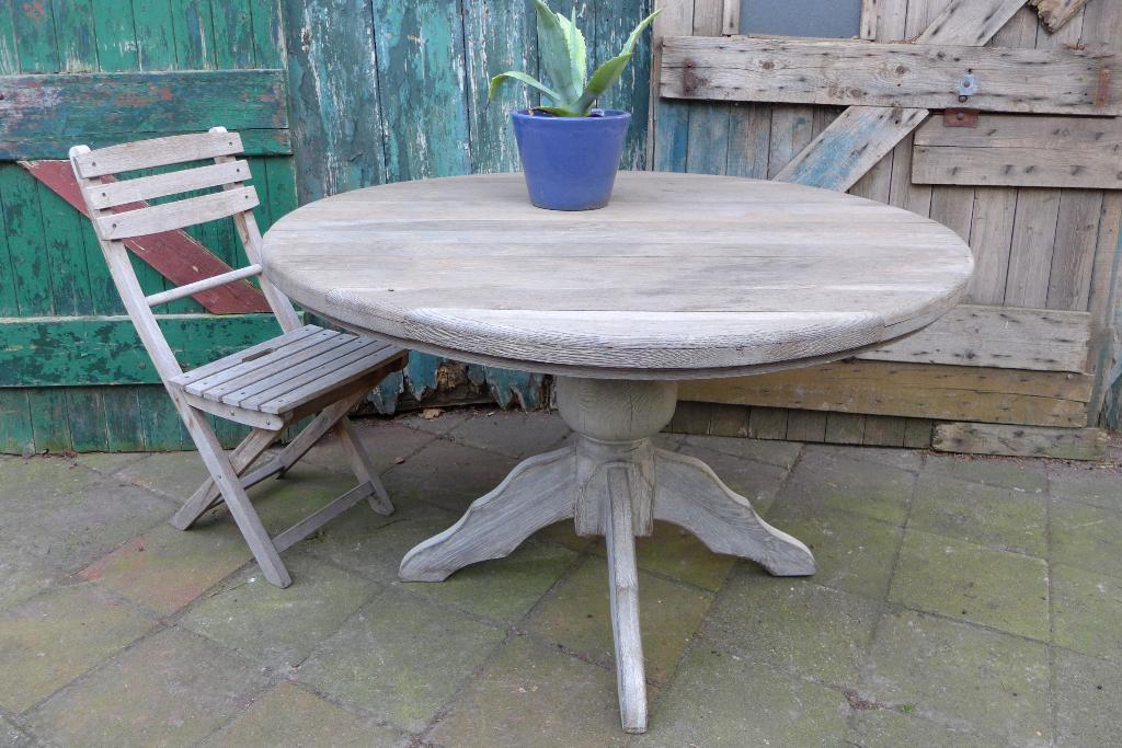 Prachtige landelijke vergrijsde  ronde eiken tafel, Ophalen, Zo goed als nieuw, Onbekend, Onbekend