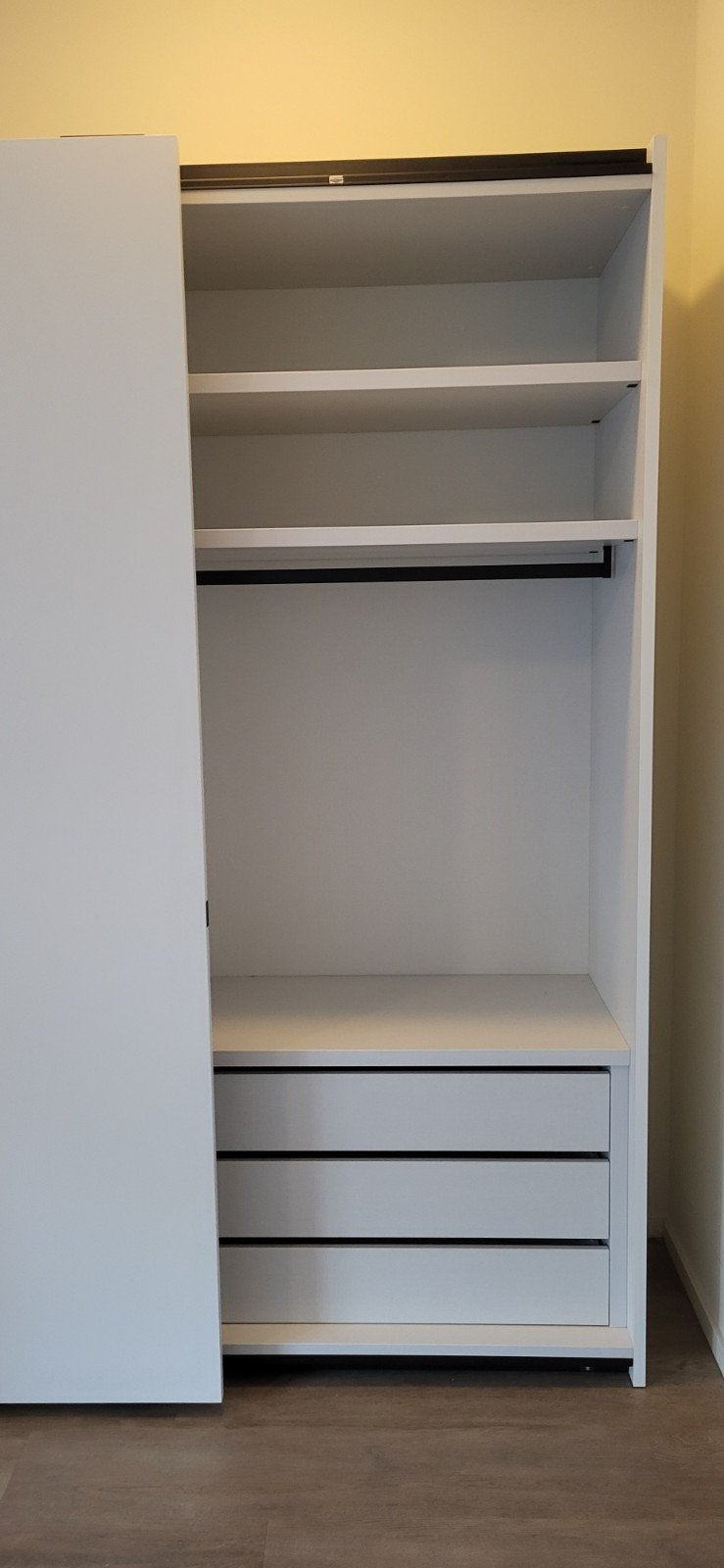 Zo goed als nieuwe Schuifdeurkast - 200x60x270 cm, Huis en Inrichting, Kasten | Kledingkasten, 200 cm of meer, Zo goed als nieuw