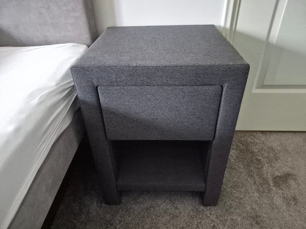 Nachtkastjes swiss sense, Ophalen, Overige materialen, 55 tot 70 cm, Zo goed als nieuw