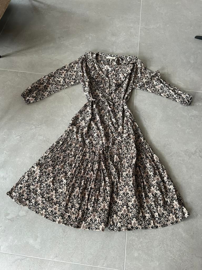 Maxi jurk isla ibiza maat L, Kleding | Dames, Jurken, Ophalen of Verzenden, Zo goed als nieuw, Maat 38/40 (M), Onder de knie