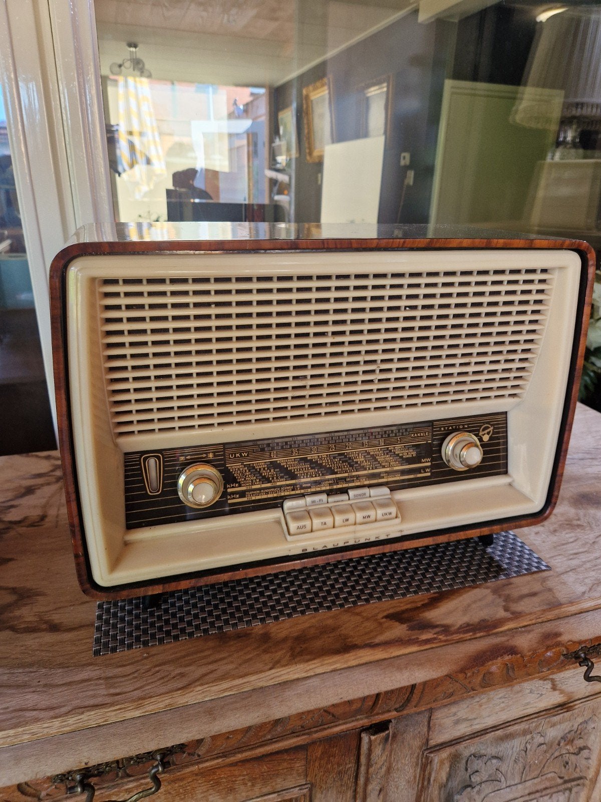 Blauwpunkt Verona buizen Radio, Ophalen