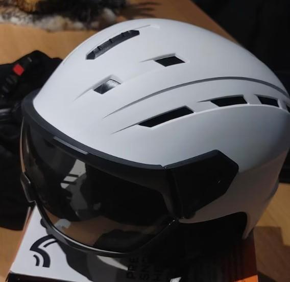 Skihelm met meekleurend vizier new niet gebruikt maat 54-58, Overige merken, Verzenden, Nieuw, Kleding