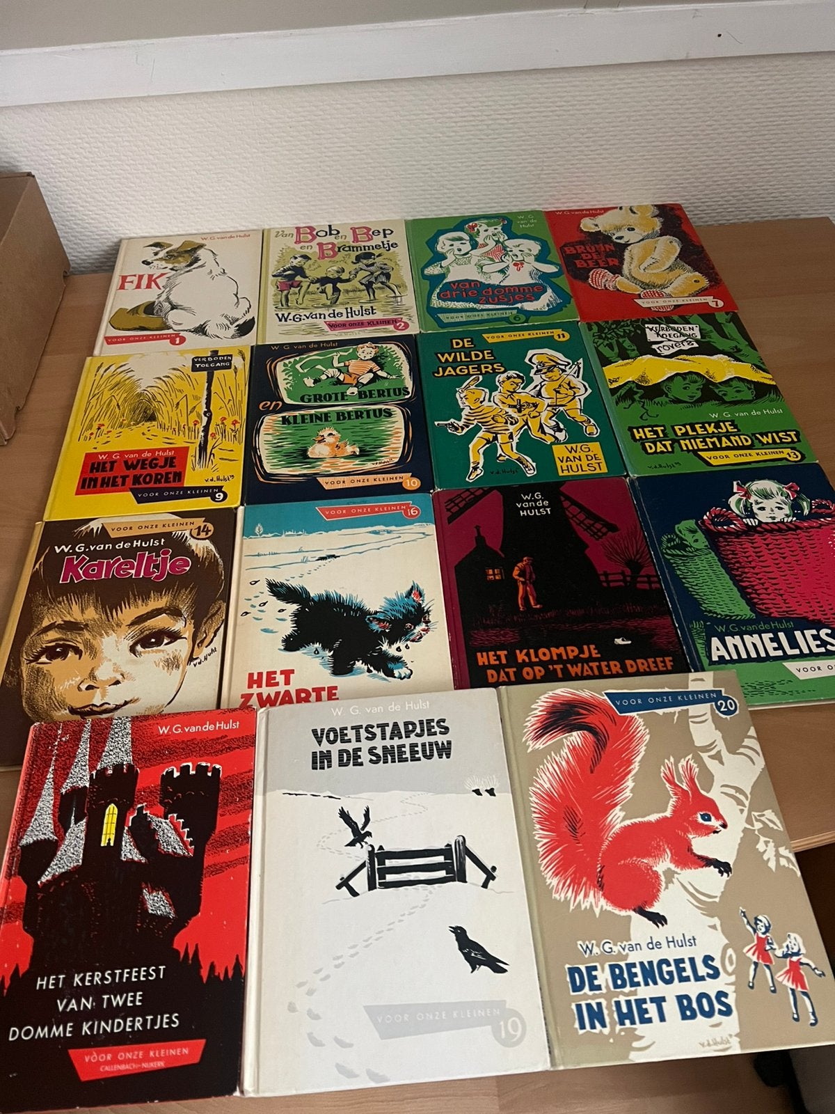 Partij kinderboeken door W. G. Van de Hulst, Ophalen of Verzenden, Gelezen, Kind en Jeugd