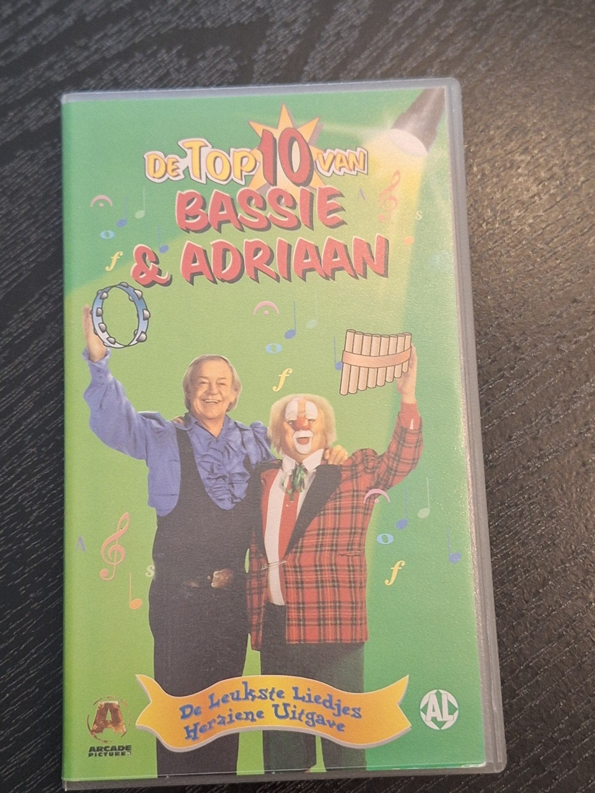 Bassie & Adriaan - De Top 10 van Bassie & Adriaan VHS, Ophalen of Verzenden