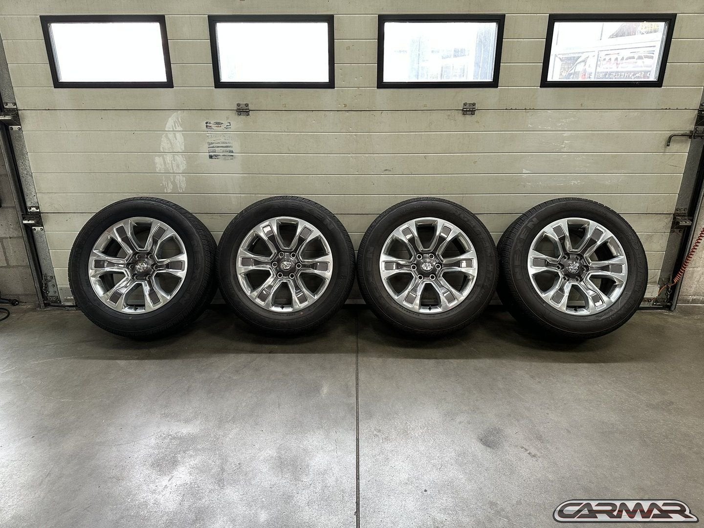 20" Originele Dodge Ram wielen | Nexen | Silverado / GMC Sie, Auto-onderdelen, Gebruikt, -, 275 mm, -