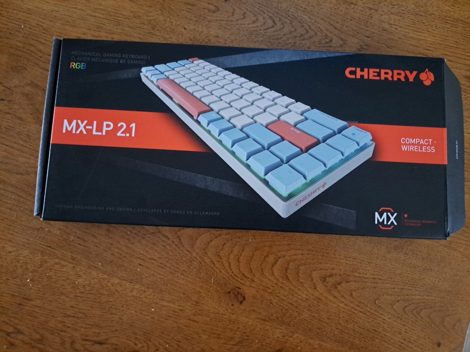 Cherry MX-LP 2.1 Compact Draadloos Gaming Toetsenbord RGB, Computers en Software, Toetsenborden, Ophalen, Cherry, Verlichte toetsen