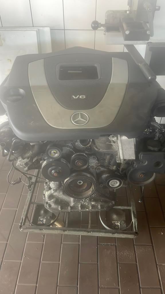 Motor Mercedes 272, Ophalen of Verzenden