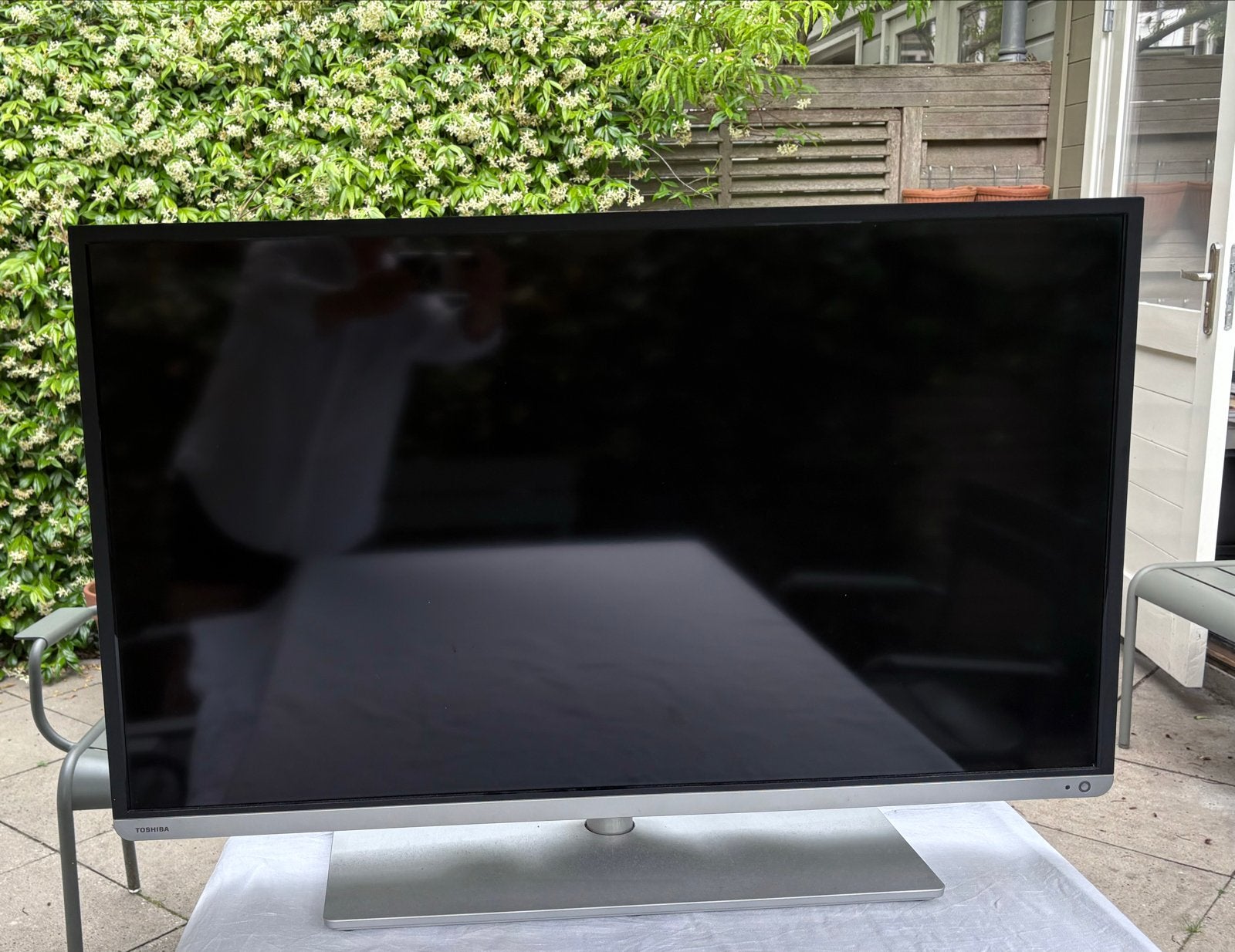 Toshiba 40L5435DG 40 inch Full HD LED TV - ophalen in A’dam, Ophalen, 50 Hz, 100 cm of meer, Full HD (1080p)