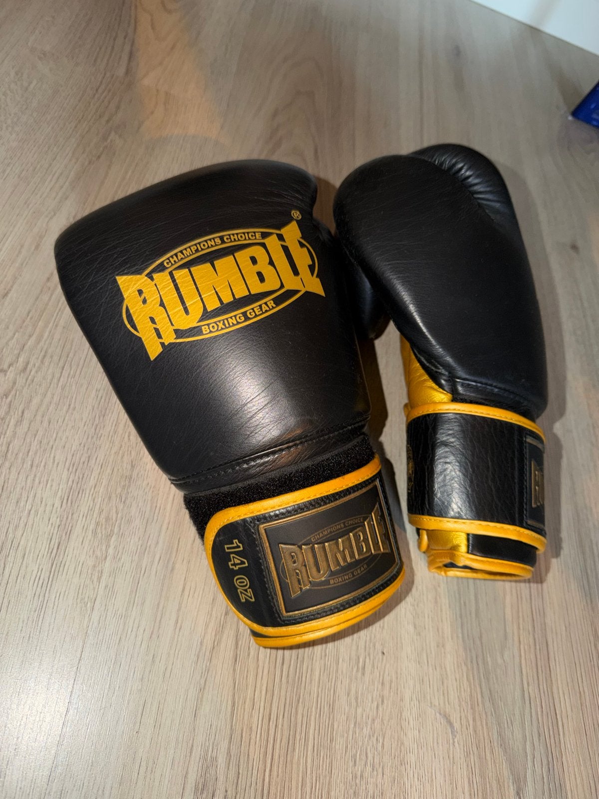 Rumble Leren Bokshandschoenen 14OZ, Ophalen of Verzenden, Zo goed als nieuw, Overige, Vechtsportbescherming